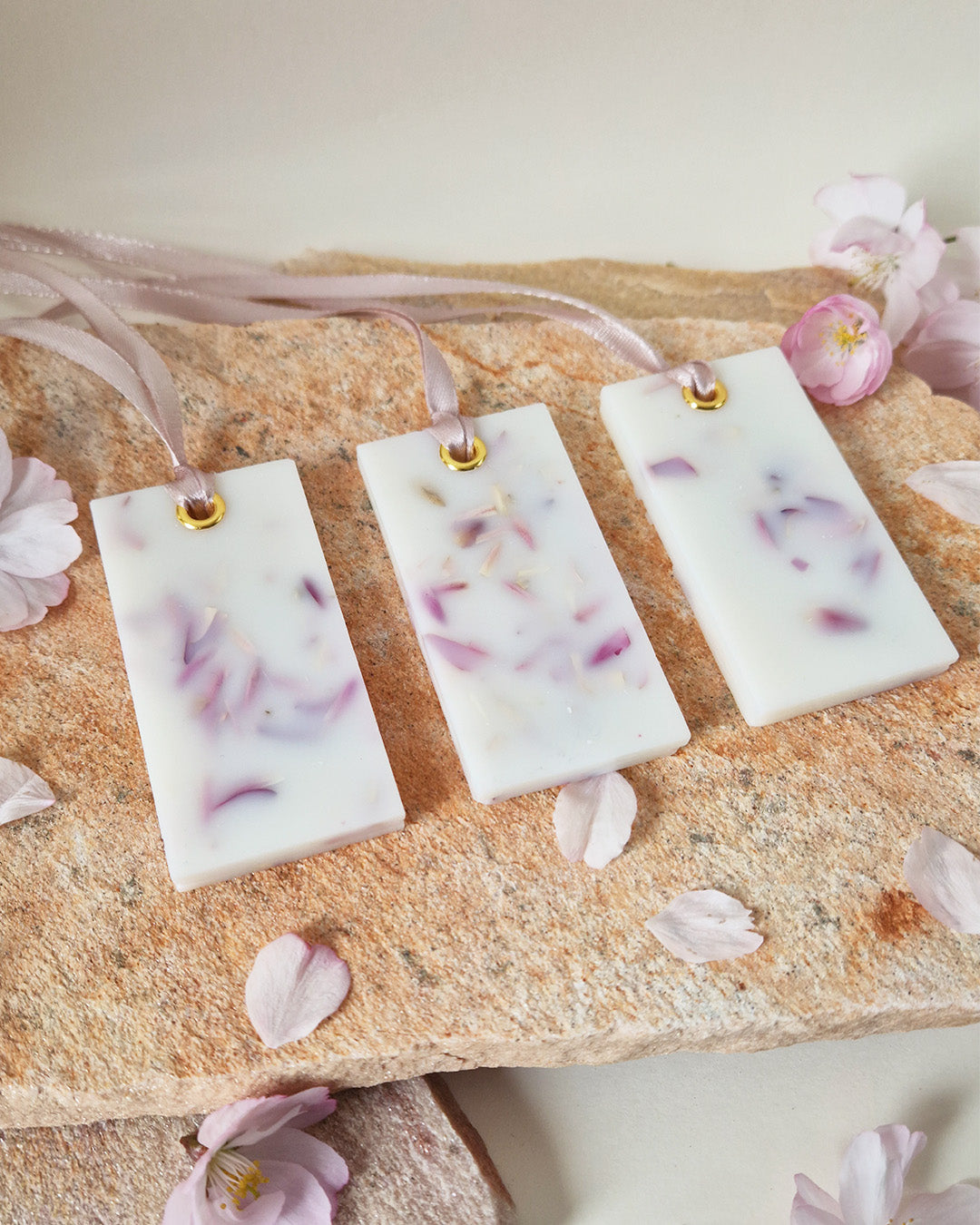 Suspension parfumée fleurie