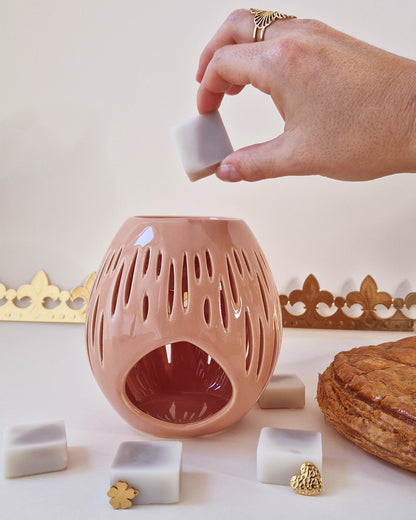 Carré fondant parfumé Frangipane Royale